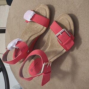 Nice reddish low wedge sandals, man made material, new, never worn